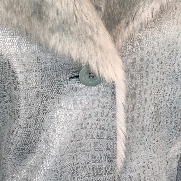 Jacket - Picture 5 of 10